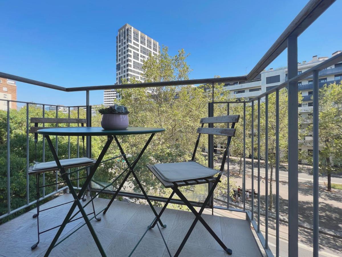 Stay U-Nique Apartments Venecuela Barcelona Ngoại thất bức ảnh